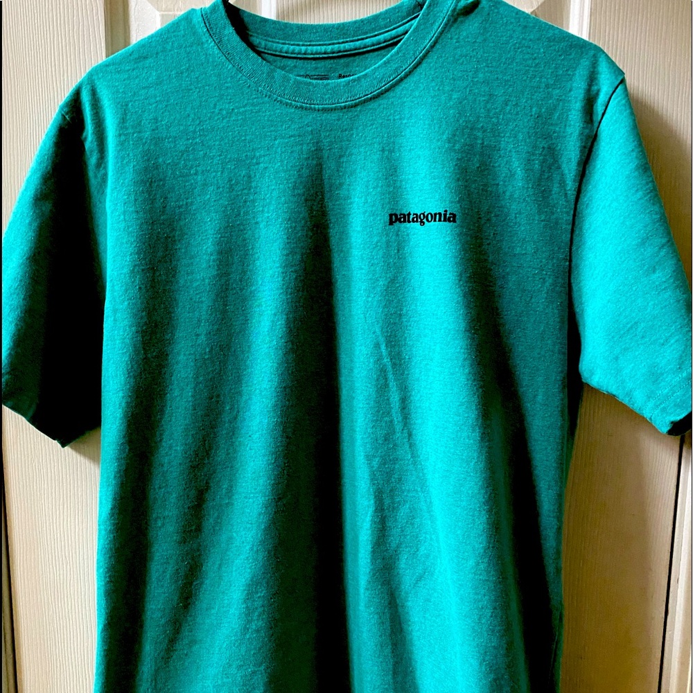 Men’s Patagonia logo TShirt - Size - M.